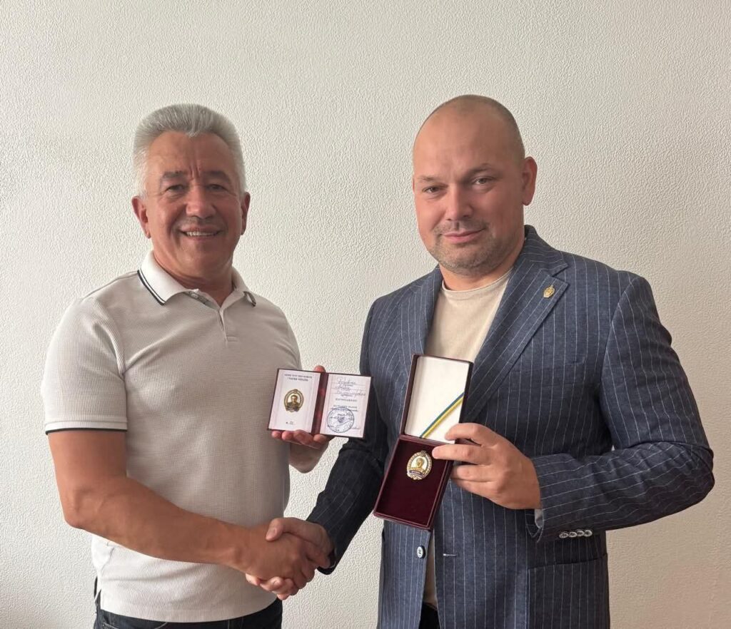 Академік Андрій Боровик нагороджений нагрудним знаком «Василь Сухомлинський»